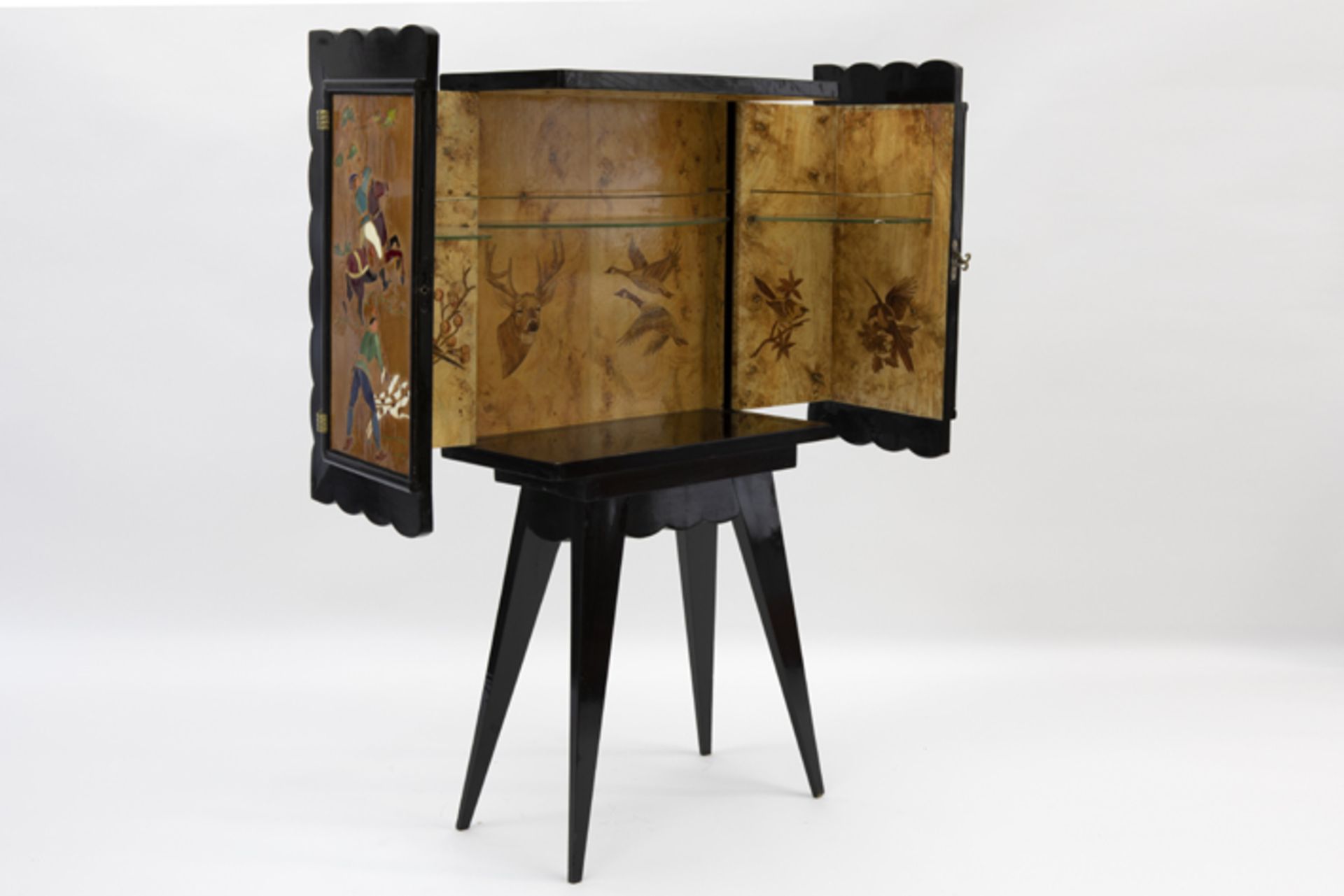 late Art Deco Italian bar in lacquered wood with panels in glas-marquetry - with typical Italian - Bild 2 aus 3