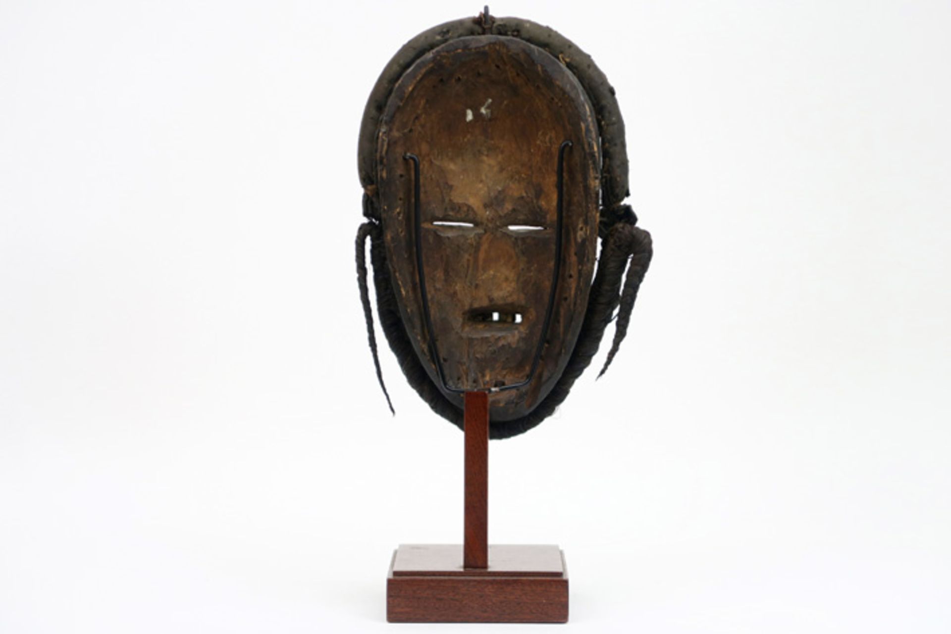AFRIKA - IVOORKUST mooi en typisch "Dan" - masker in hout, vegetale vezels en leder met een - Bild 2 aus 2