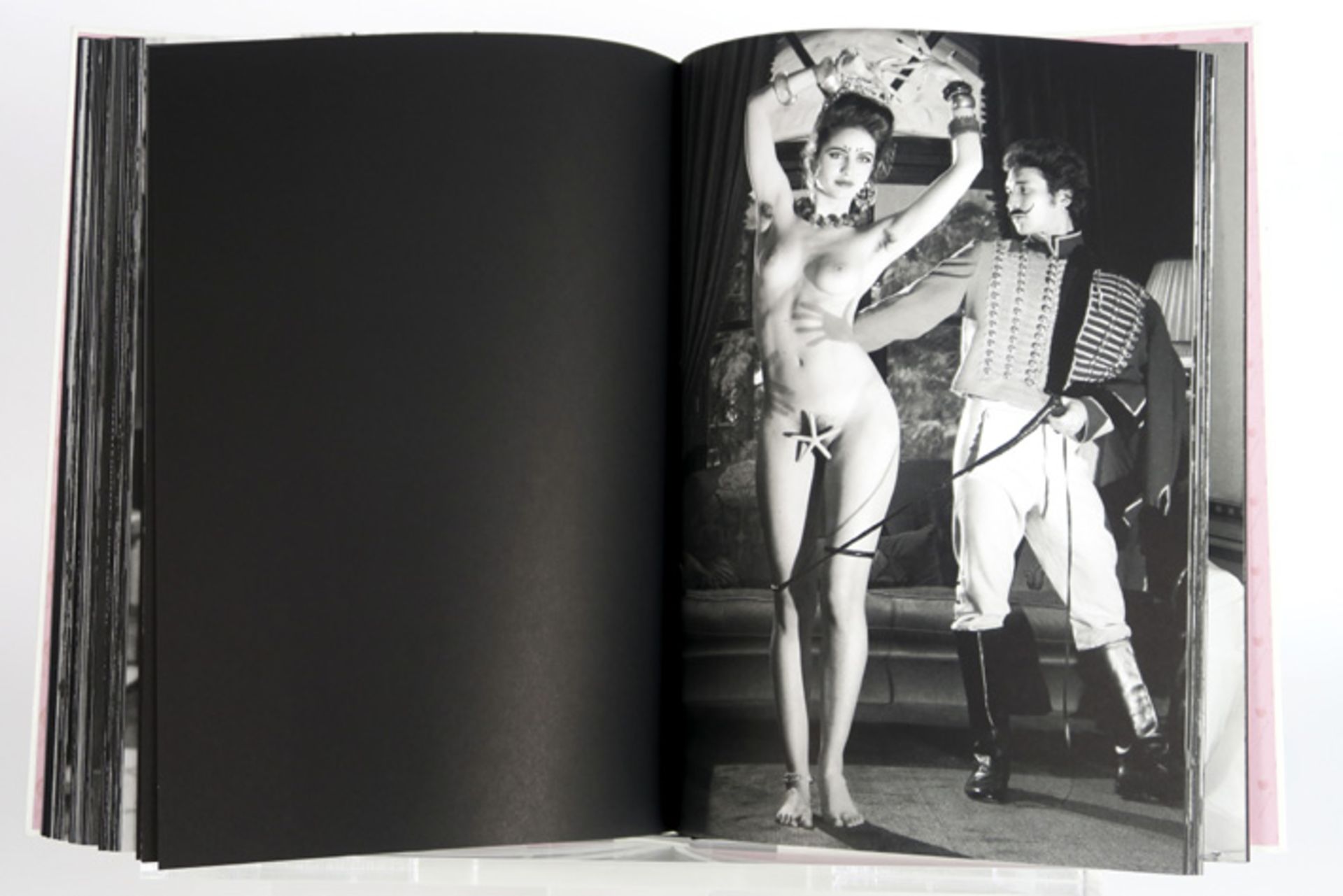 RHEIMS BETTINA (° 1952) & BRAMLY SERGE (° 1949) verzamelaarsboek "C'est Rose" met foto's van - Image 7 of 8