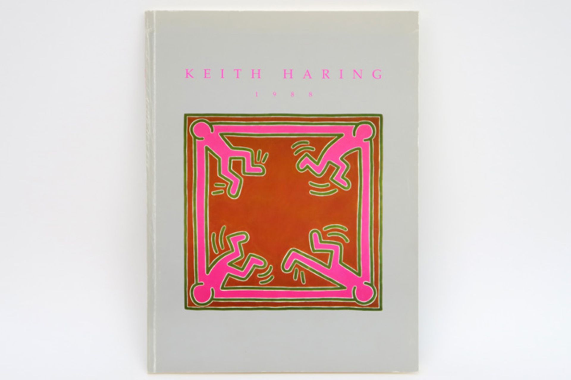 HARING KEITH (1958 - 1990) tekening op een zwart/wit fotoprint met Haring - 30 x 22 getekend en - Image 4 of 4