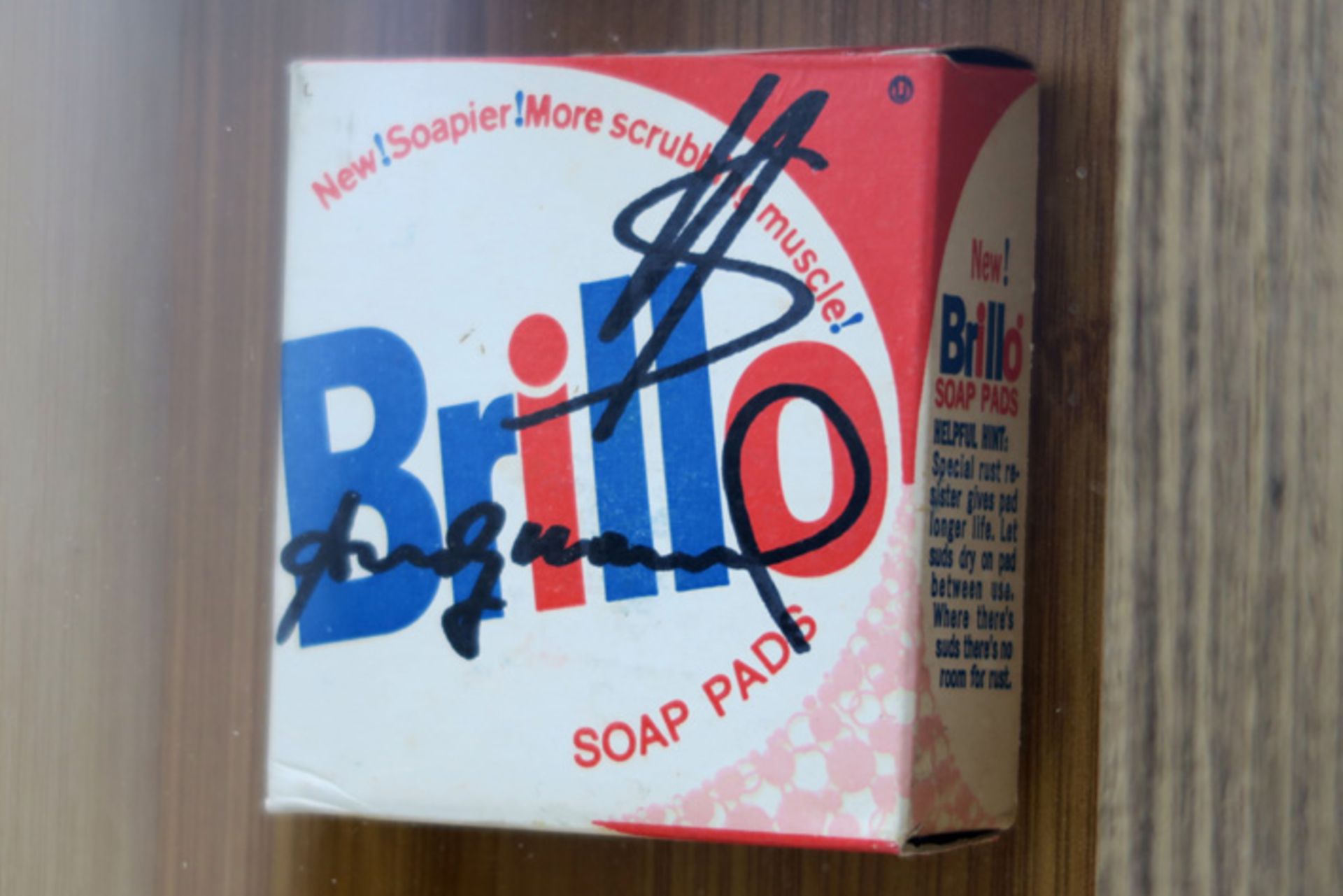 WARHOL ANDY (1930 - 1987) handgesigneerde "Brillo" - doos (klein formaat) - 7 x 7 - ingekaderd|| - Image 3 of 3