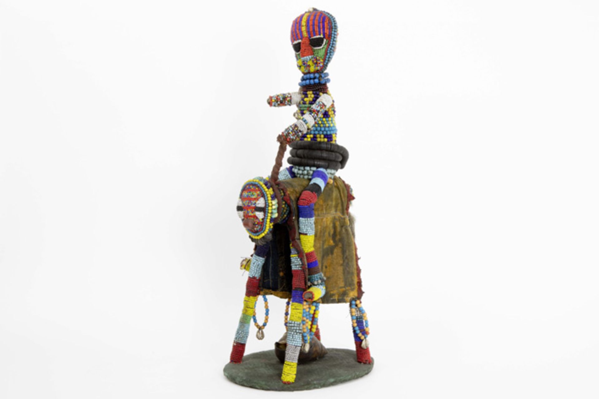 AFRIKA - NIGERIA mooie oude "Yoruba" sculptuur met kleurrijke kralen : "Ruiter" - hoogte : 61,5 cm - Bild 2 aus 5