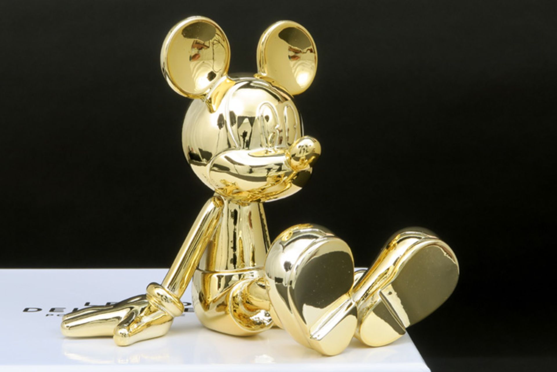 Marcel Wanders "sitting Mickey" sculpture in resin - marked and with certificate||WANDERS - Image 2 of 5