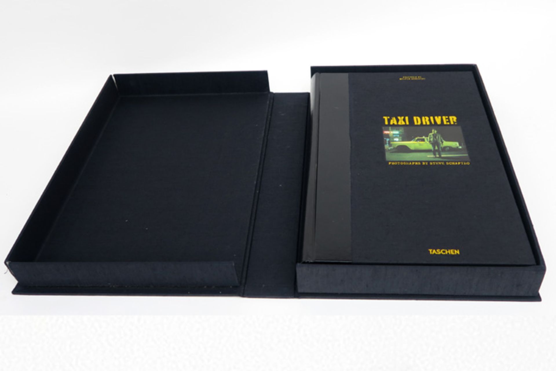 "Taschen" luxury edition of the book "Taxi Driver" with a framed photograph of Robert de Niro by Sha - Bild 4 aus 7