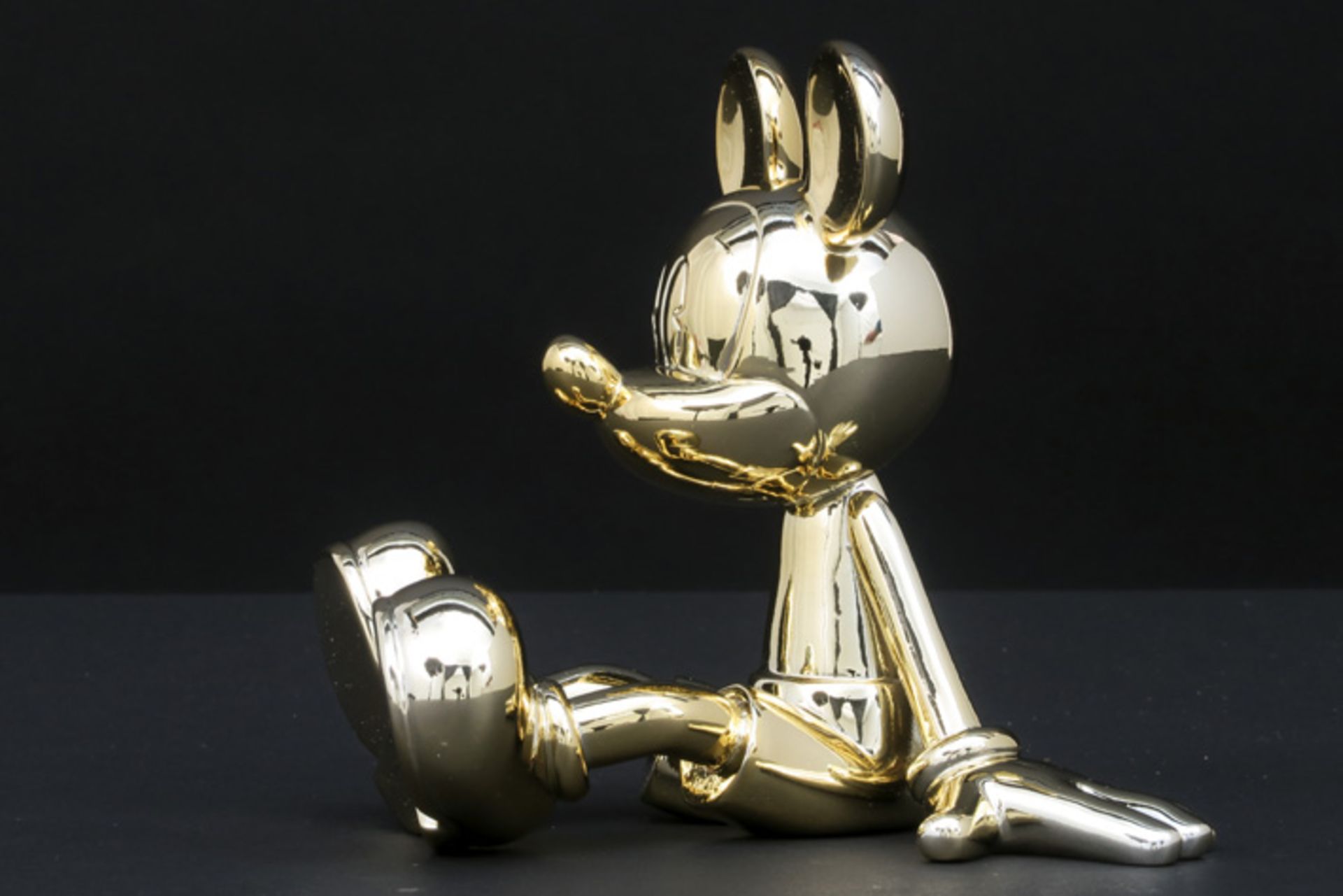 Marcel Wanders "sitting Mickey" sculpture in resin - marked and with certificate||WANDERS - Image 3 of 5