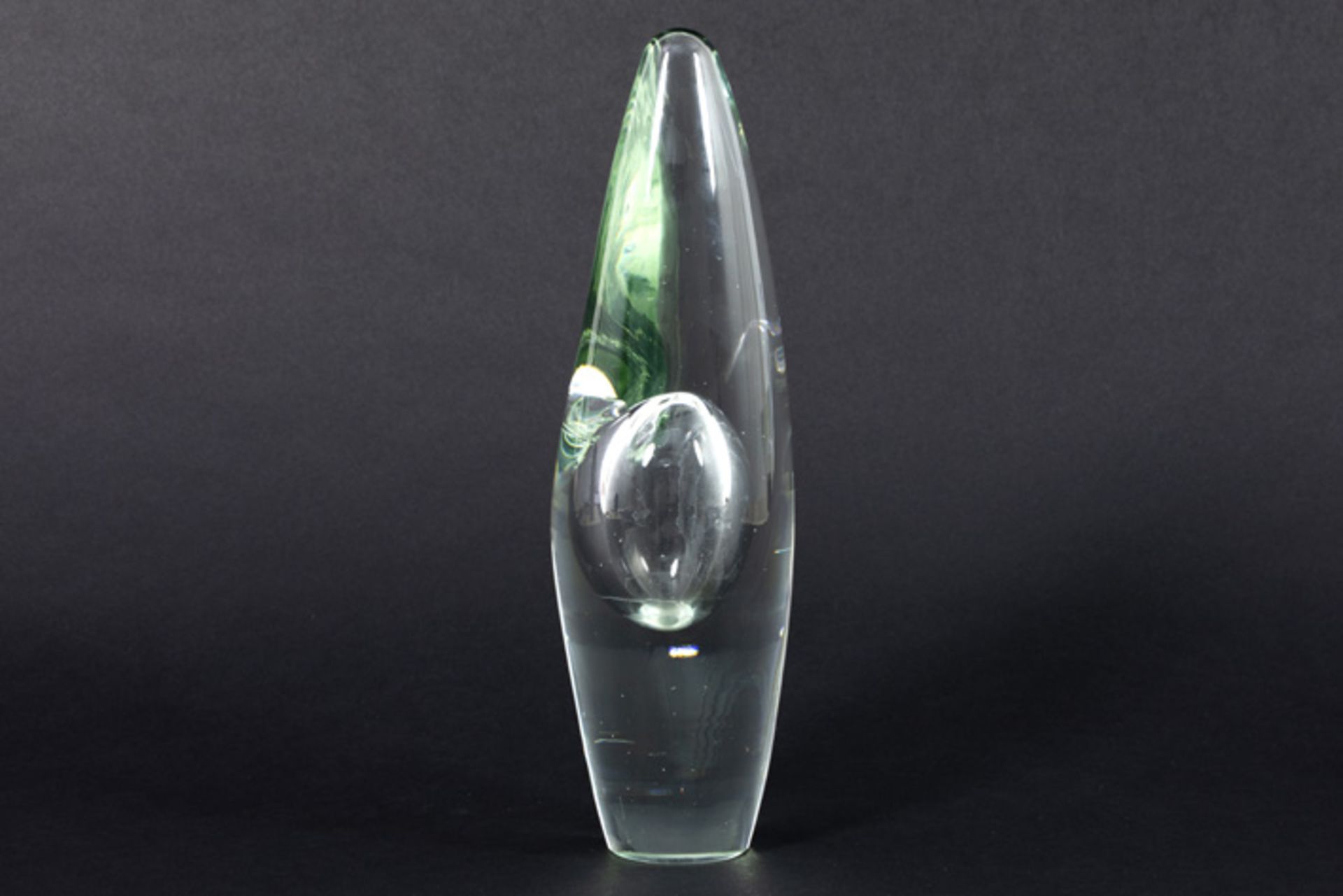 Timo Sarpaneva Iittala "Orchid" vase in glass - signed and numbered||TIMO SARPANEVA (1926 - - Image 2 of 3