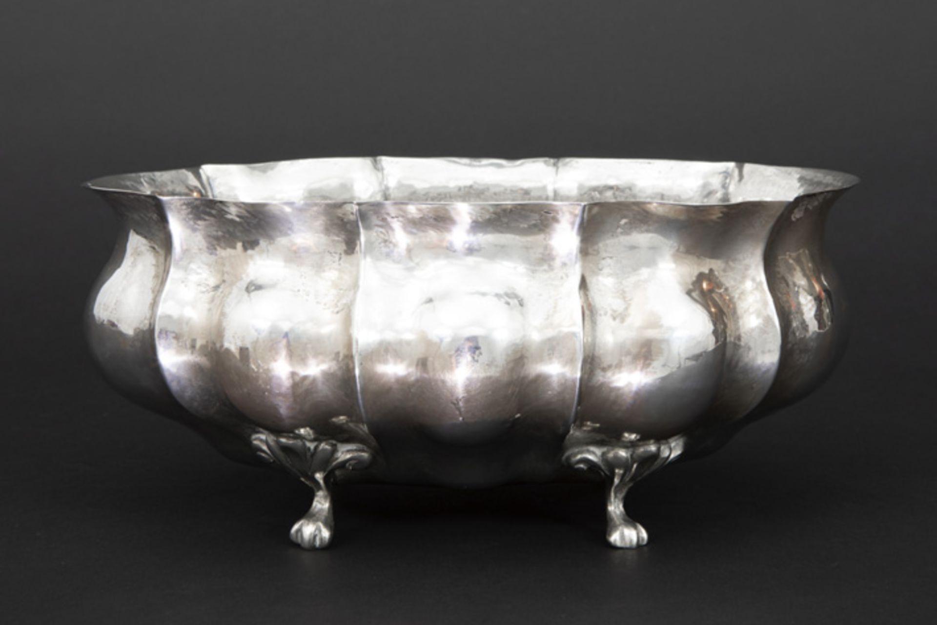 English "Elkington" bowl and basket in marked silver||Lot (2) massief zilver met een kleine - Image 3 of 8