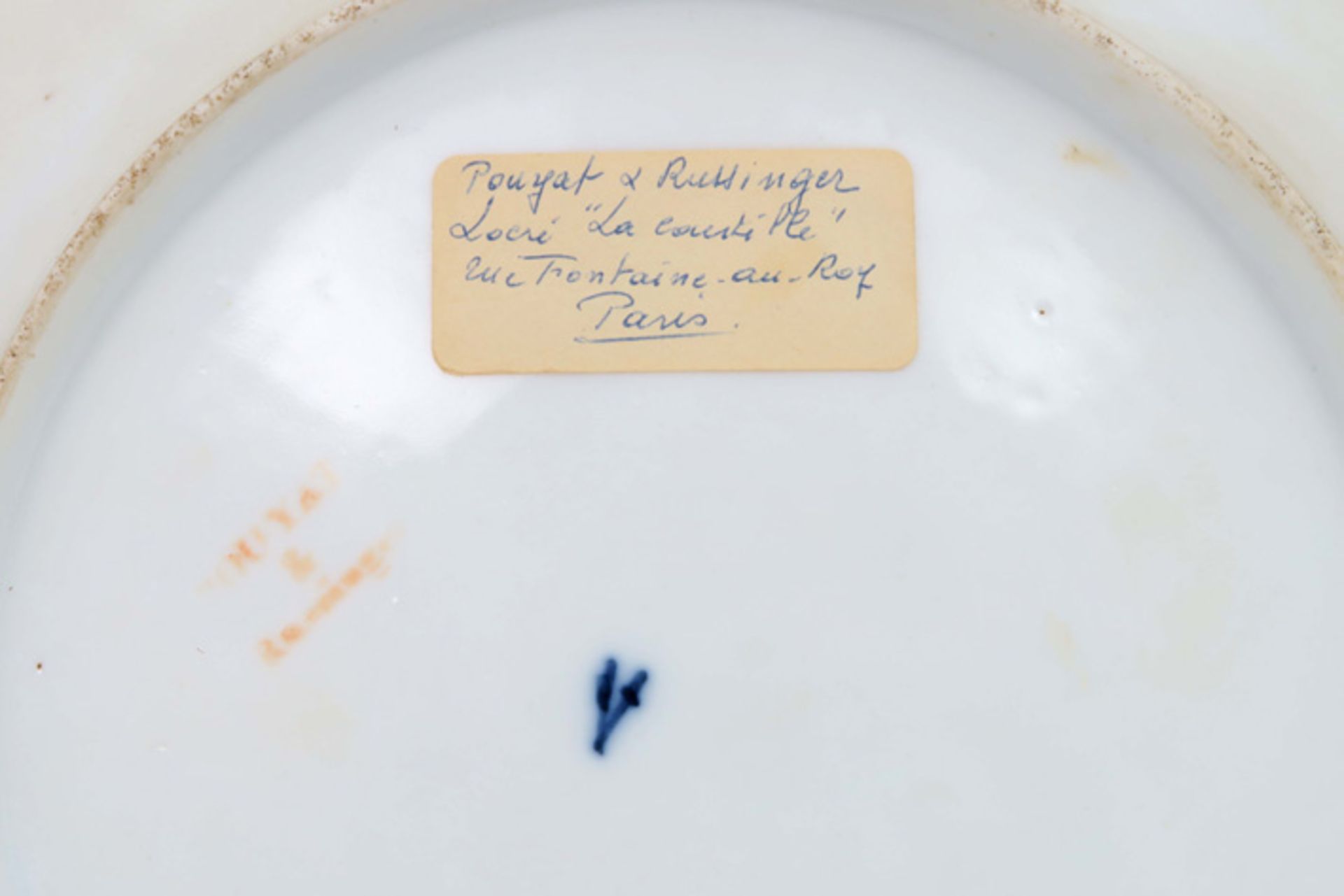 set of nine antique plates in marked porcelain from Brussels with gold leaf ||Reeks van negen - Image 6 of 6