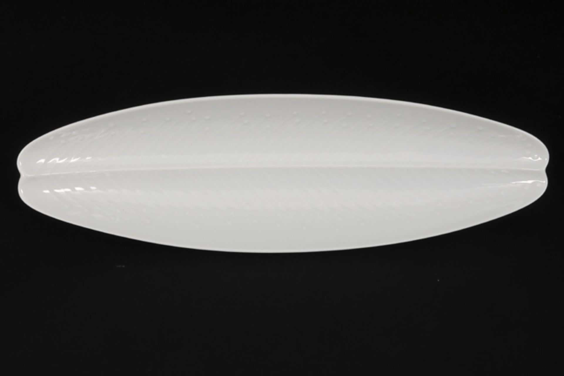 Tapio Wirkkala leafshaped design dish in Rosenthal marked porcelain||TAPIO WIRKKALA (1915 - 1985) - Image 4 of 4