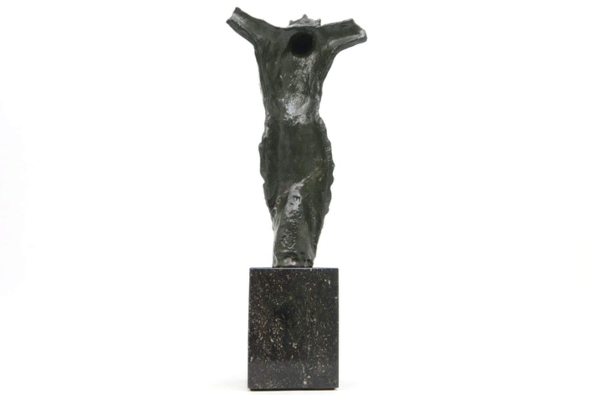 20th Cent. Belgian sculpture in terracotta signed Ernest Patris||PATRIS ERNEST (1909 - 1981) - Image 4 of 5