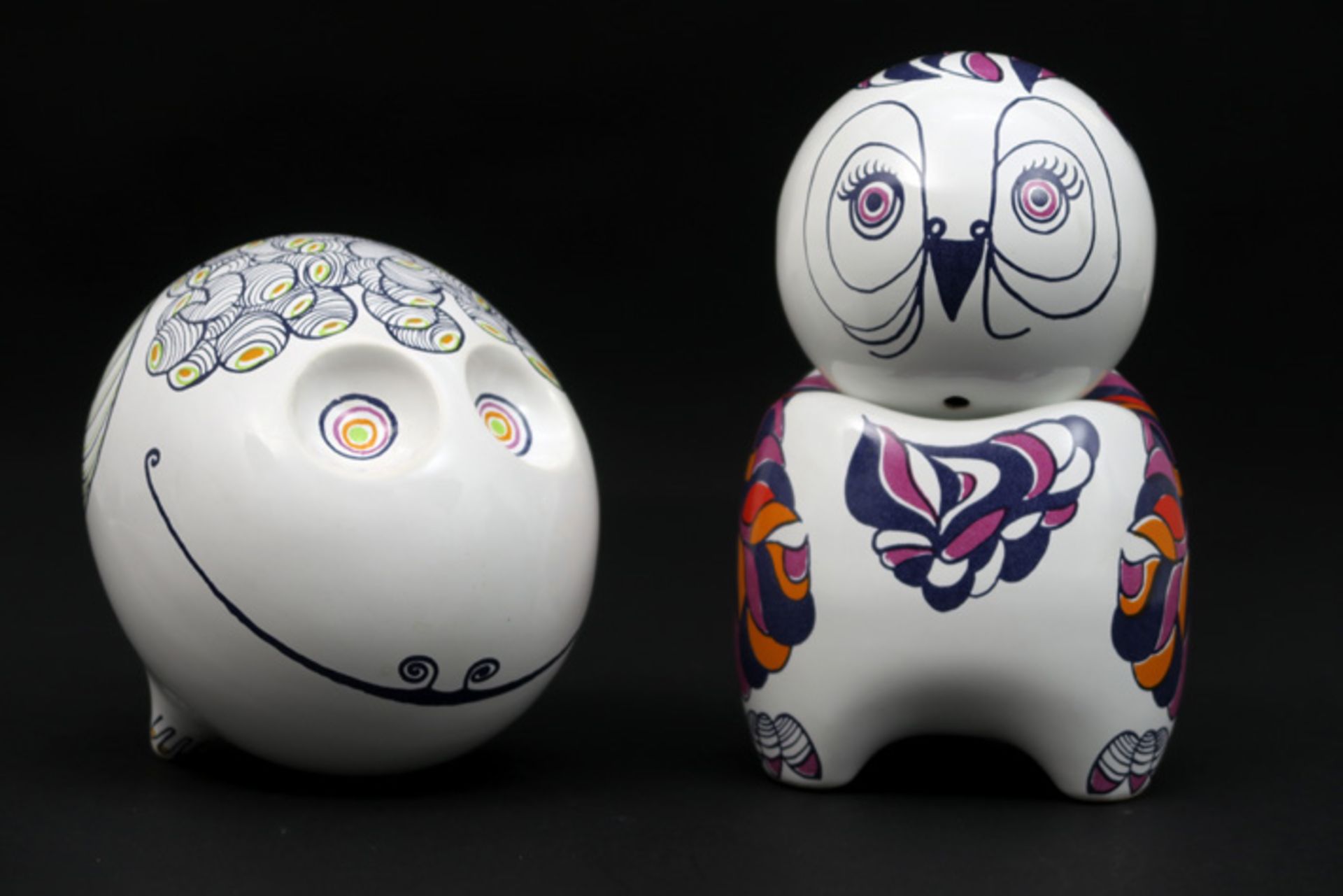 two Peter Guggenbühler figures in Altenkunstadt marked porcelain : owl and dog||GUGGENBÜHLER - Image 2 of 7