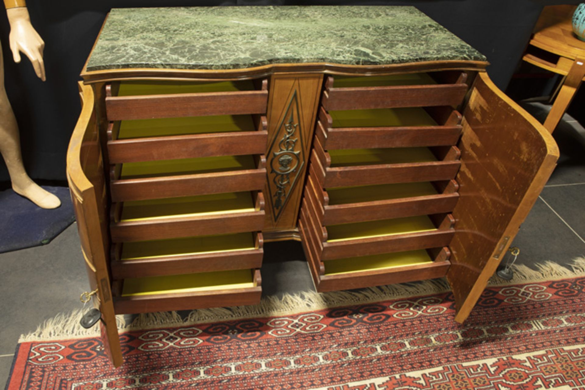 Belgian vintage chest of drawers in cherrywood with neoclassical mountings in bronze - attributed to - Bild 3 aus 3