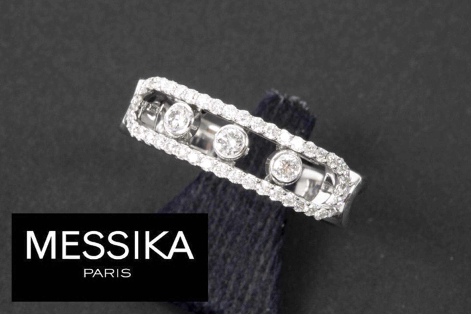 Messika Paris signed ring in white gold (18 carat) with ca 0,35 carat of high quality brilliant