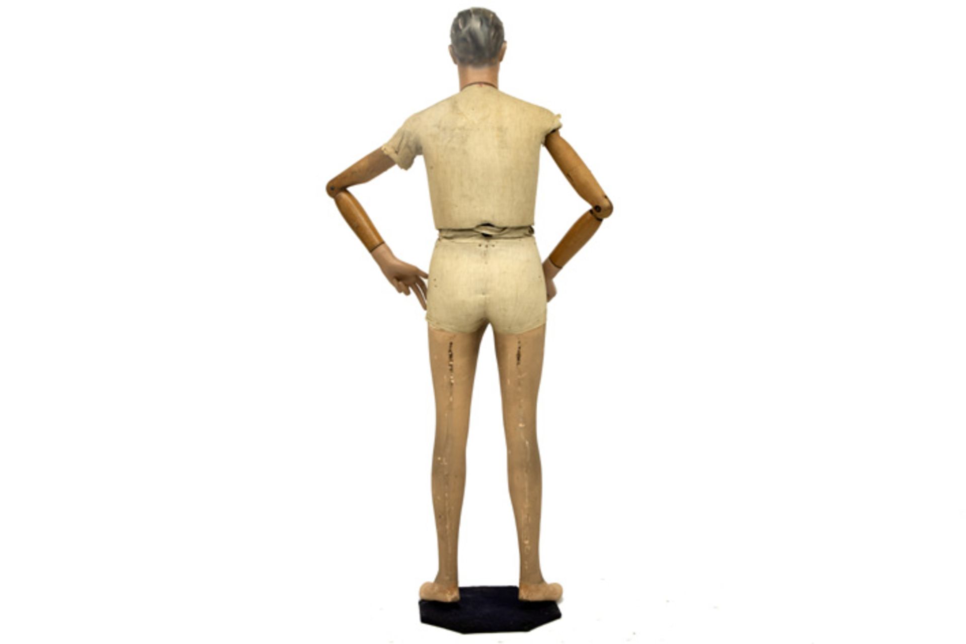 French vintage lifesize "p l mans paris" marked mannequin with articulated arms in wood and with a - Bild 3 aus 6