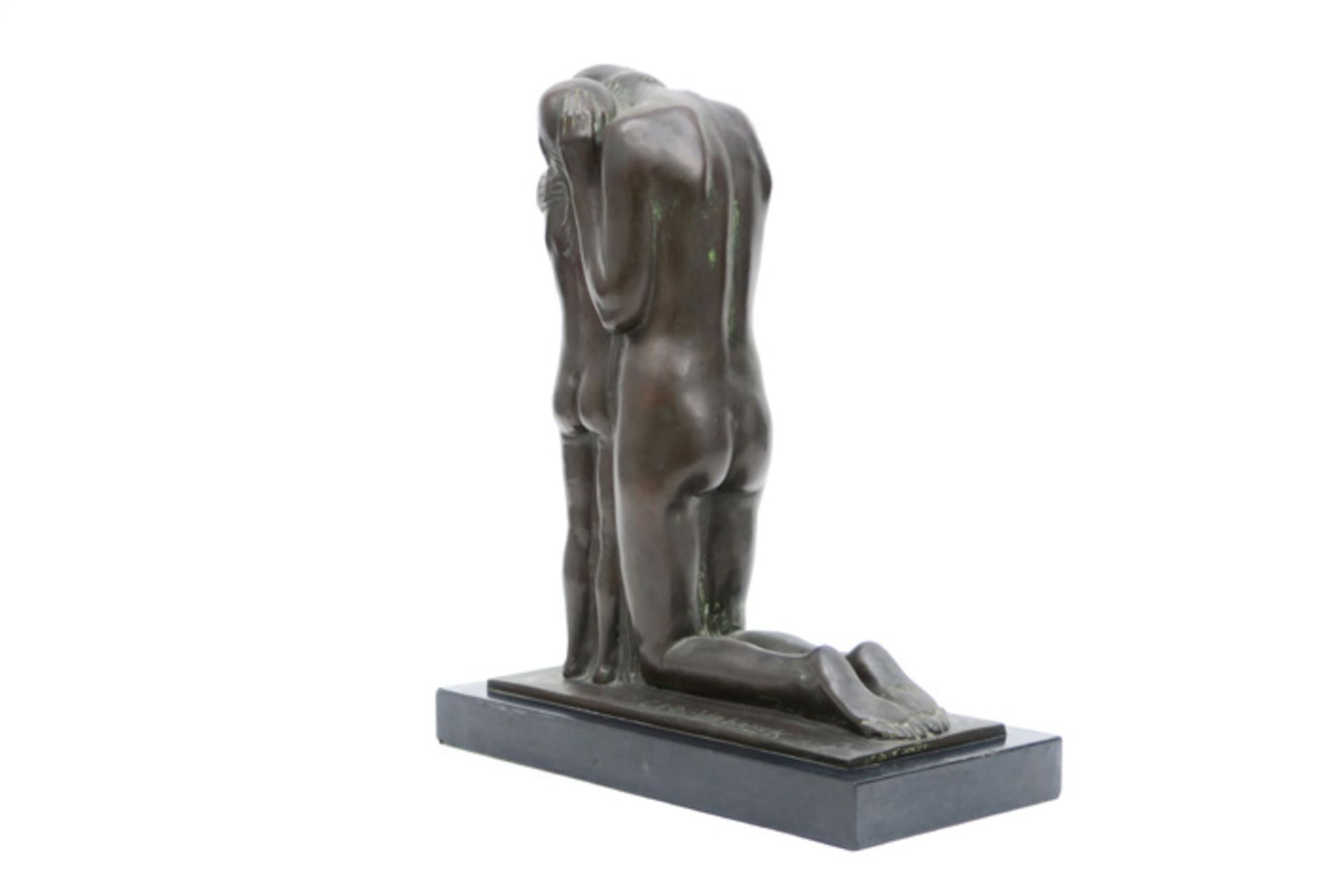 20th Cent. Belgian typical Geo Verbanck "father and child" sculpture in bronze - signed and with - Image 3 of 6