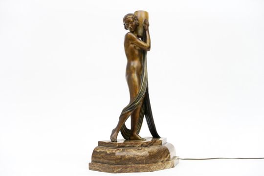 Pierre Lefaguays Art Deco sculpture with lamp in bronze with a alabaster shade and a marble base - - Bild 2 aus 6