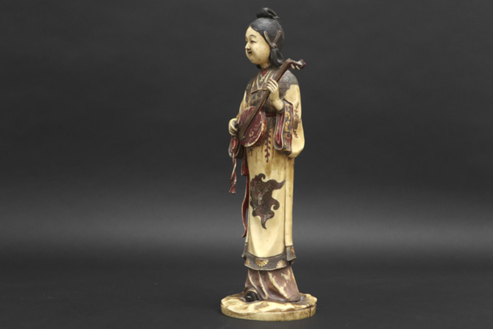 antique Chinese "lady musician" sculpture in ivory with remains of the original polychromy and - Image 4 of 5