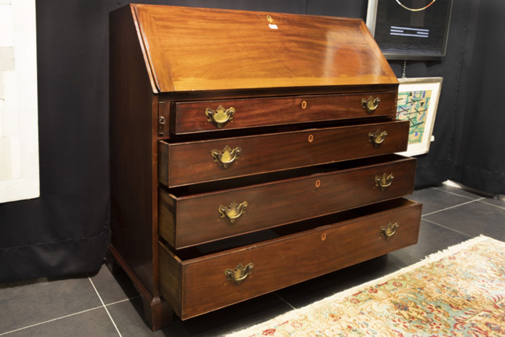 late 18th Cent. English Georgian bureau in mahogany with a nice interior partially in marquetry || - Image 6 of 6