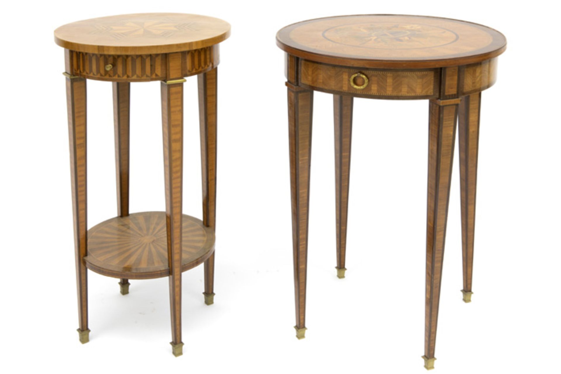 two small neoclassical occasional tables in marquetry || Lot van twee neoclassicistische