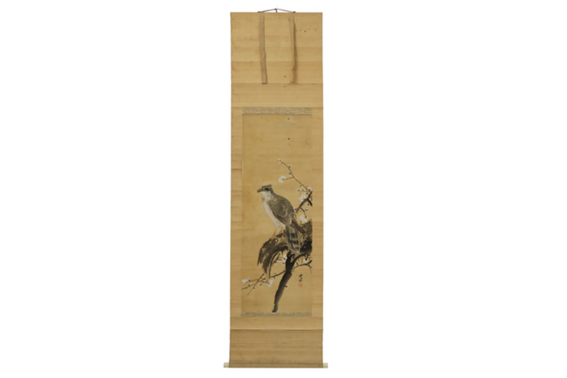 Chinese scroll with a signed and marked "Eagle" painting || Chinese scroll met gesigneerde en