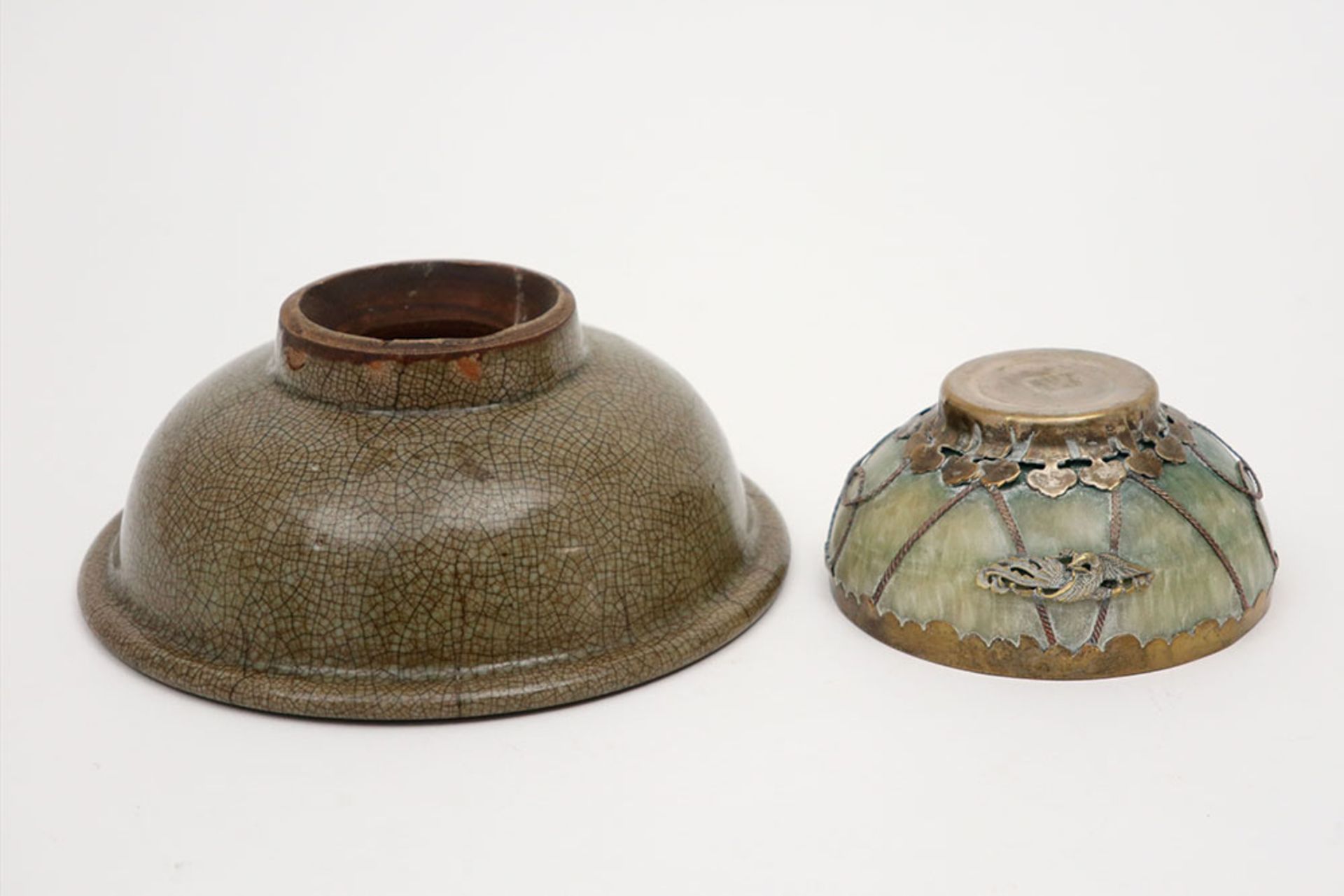 antique Chinese bowl in crackle glazed porcelain and a small Chinese marked bowl in a greenish stone - Image 3 of 7