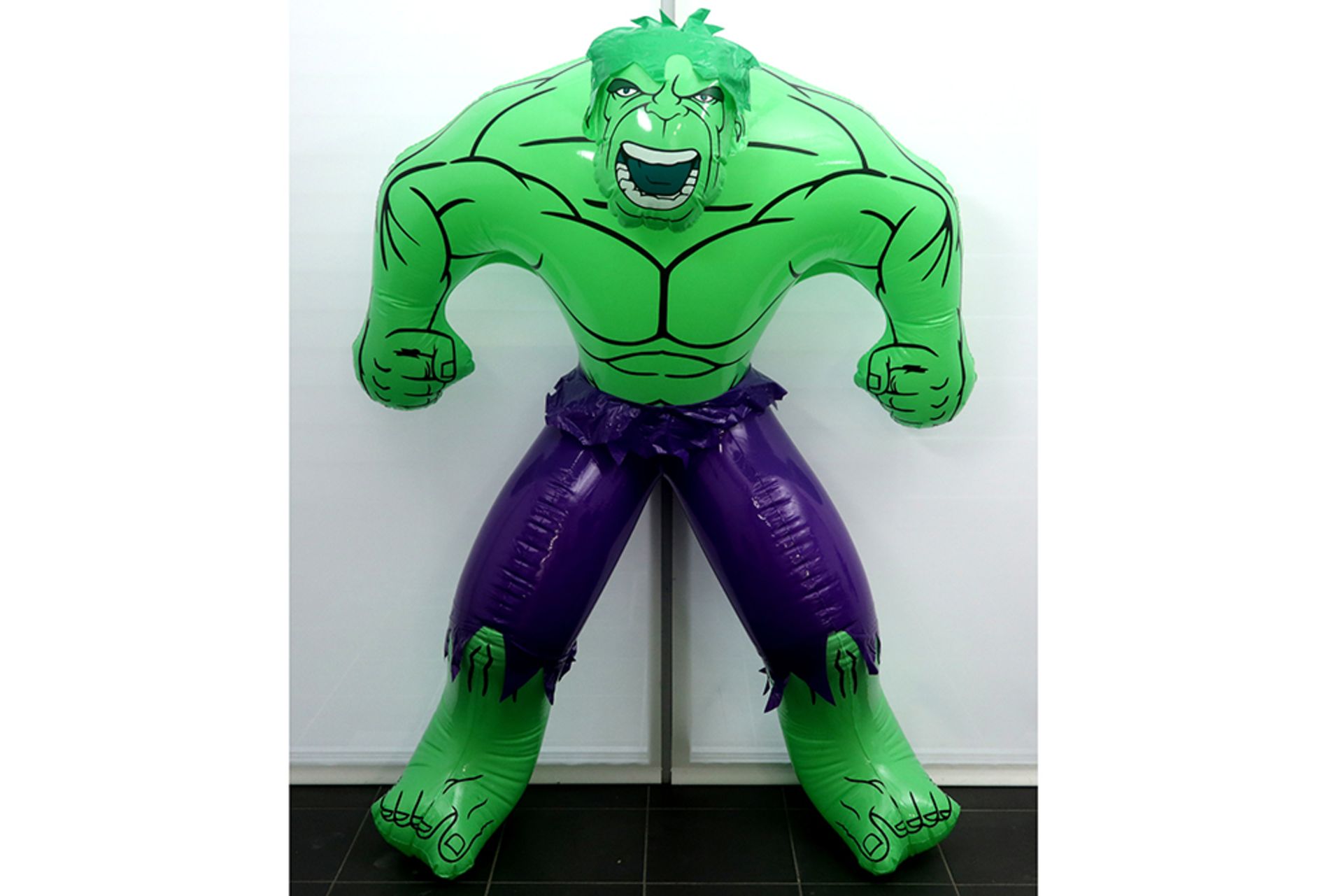 eff Koons "The Hulk" (inflatable) plastic sculpture - edition by Marvel dd 2003 these sculptures - Image 2 of 5