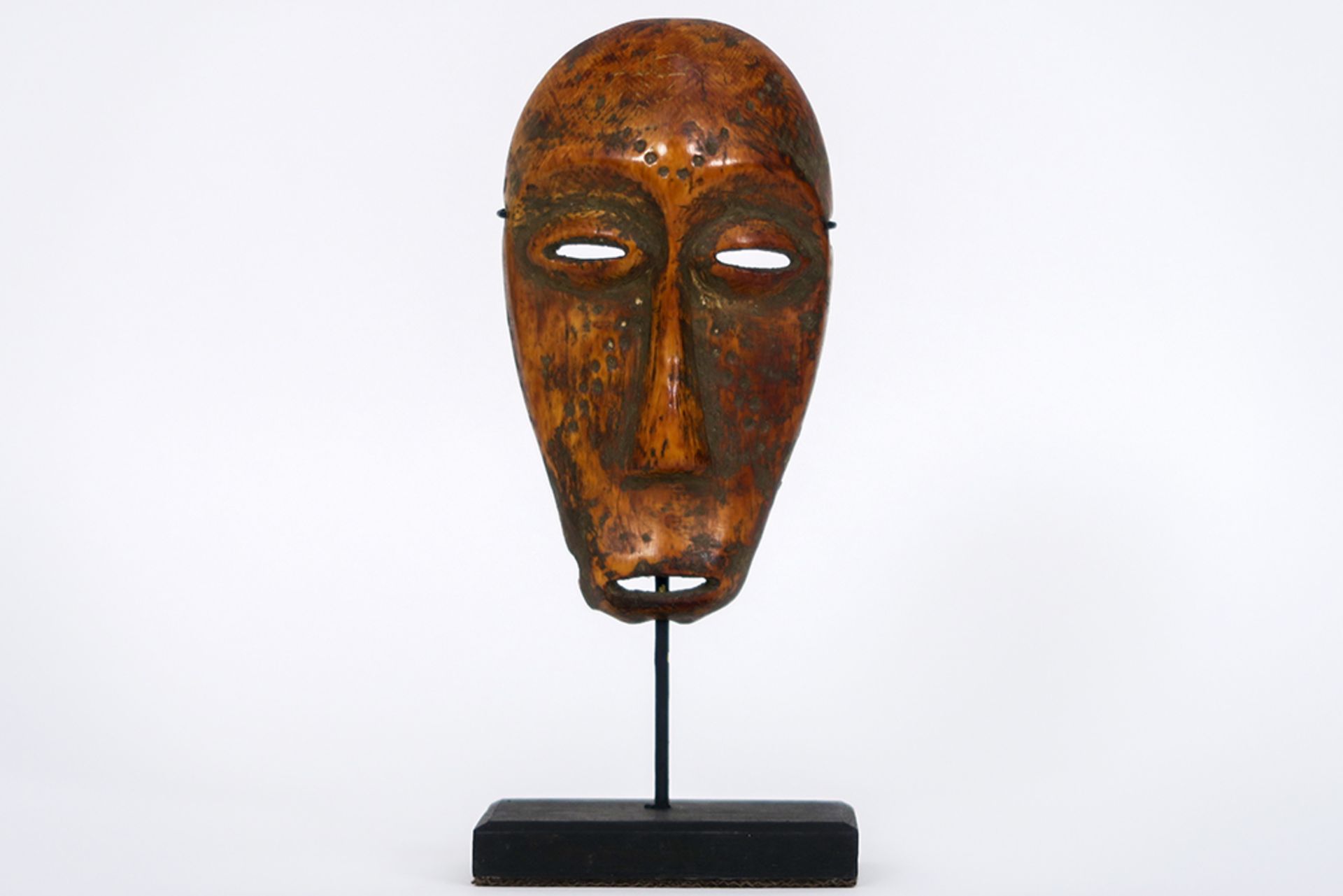 characteristic 1st half of the 20th Cent. African Congolese ivory "Lega" mask || AFRIKA - KONGO - 1°