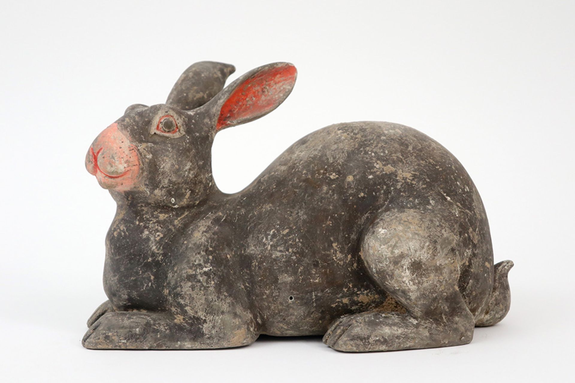 rare Chinese Han period tomb sculpture - a hare - in earthenware with well preserved polychromy ||