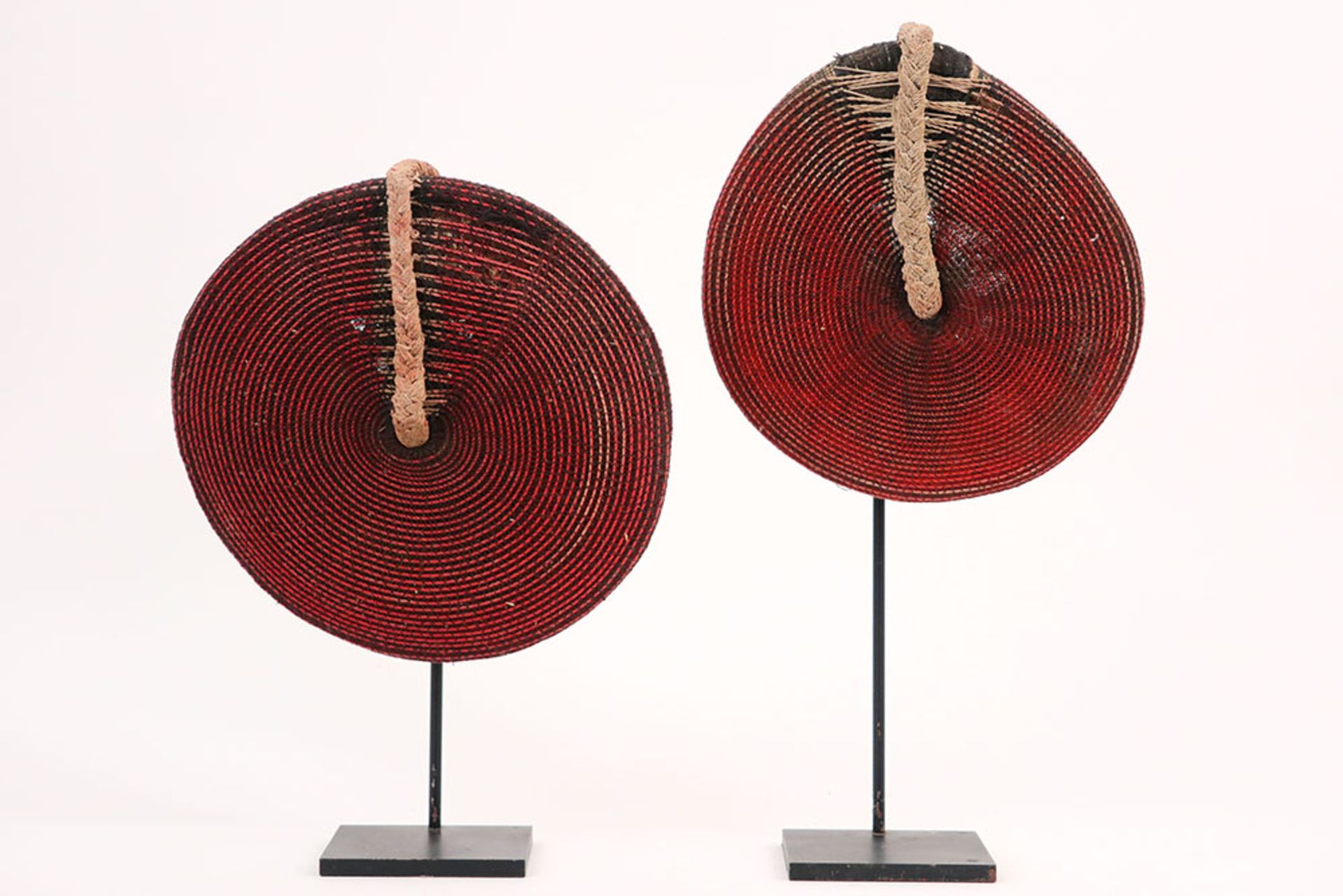 two early 20th Cent. Sotuh African "Zulu" hats || ZUID-AFRIKA - vroeg 20° EEUW lot van twee typische