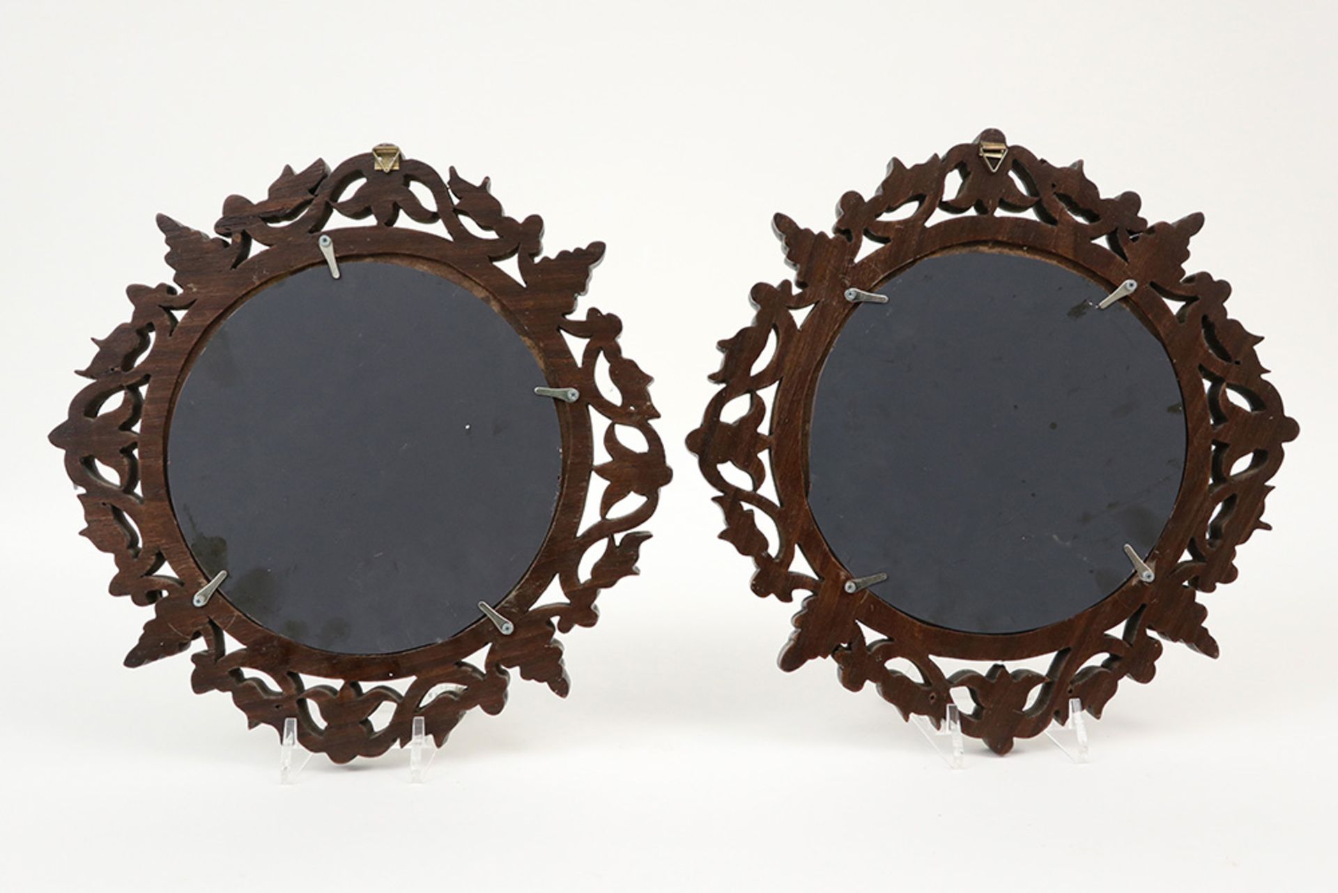 two Ottoman mirrors made in Syria with mother of pearl inlay || Twee Ottomaanse spiegels met - Image 2 of 2