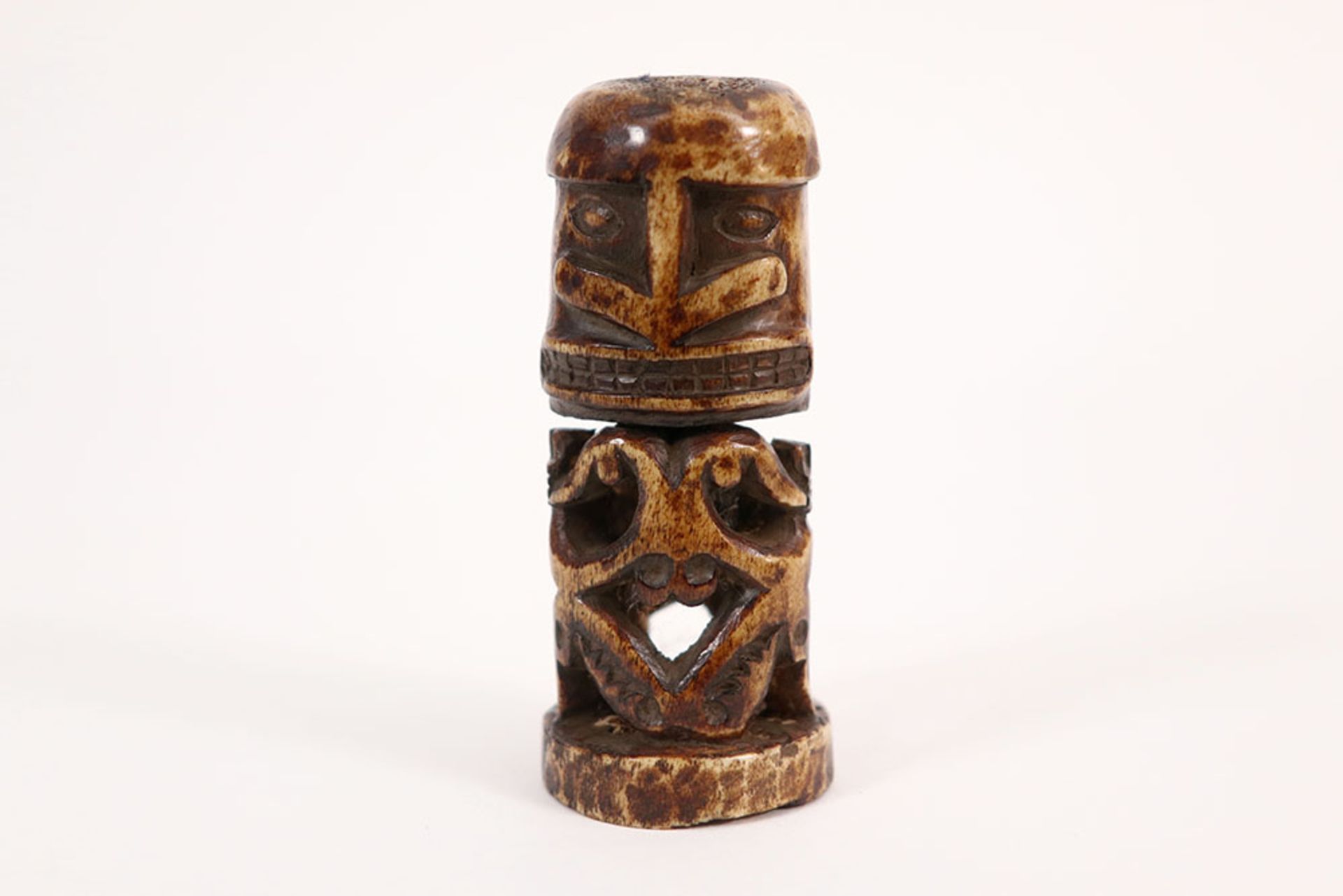 1st half of the 20th Cent. Papua "Korwar" ancestral sculpture in bone || PAPOEA / GEELVINKBAAI -