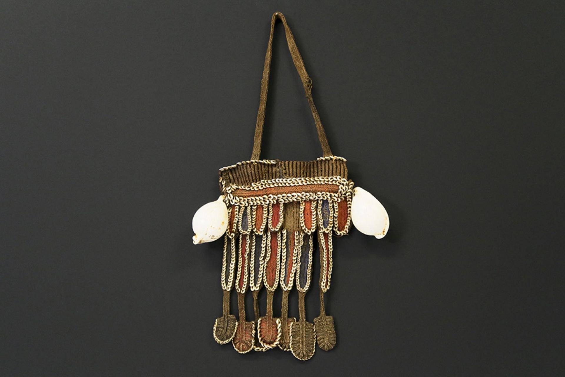 mid 20th Cent. Papua New Guinean "Fofana" male shell chest ornament from the Benabena Tribe ||