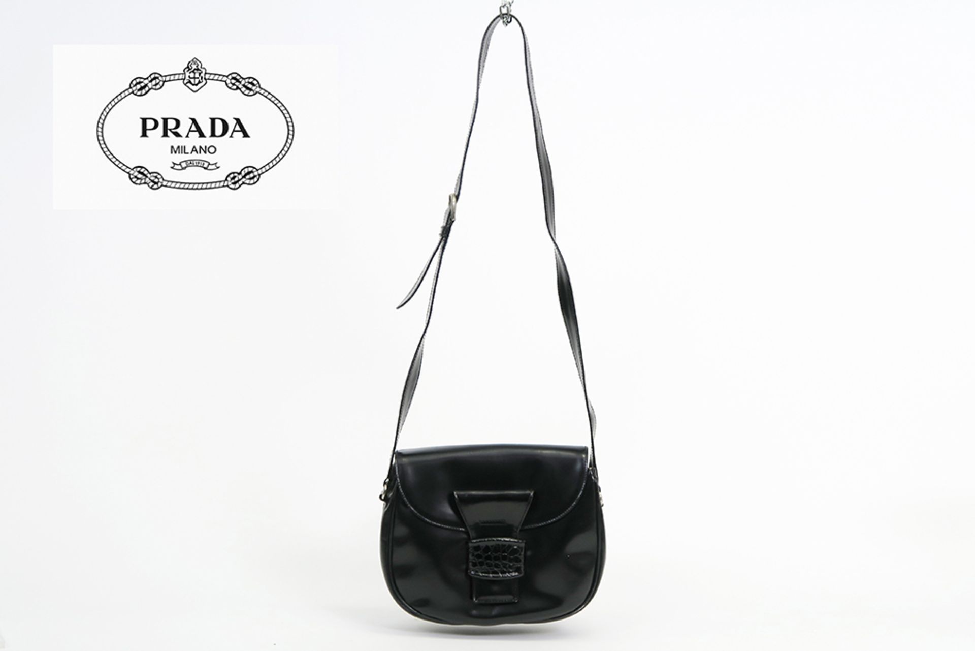 Prada marked handbag in black leather || PRADA handtas in zwart leder gemerkt