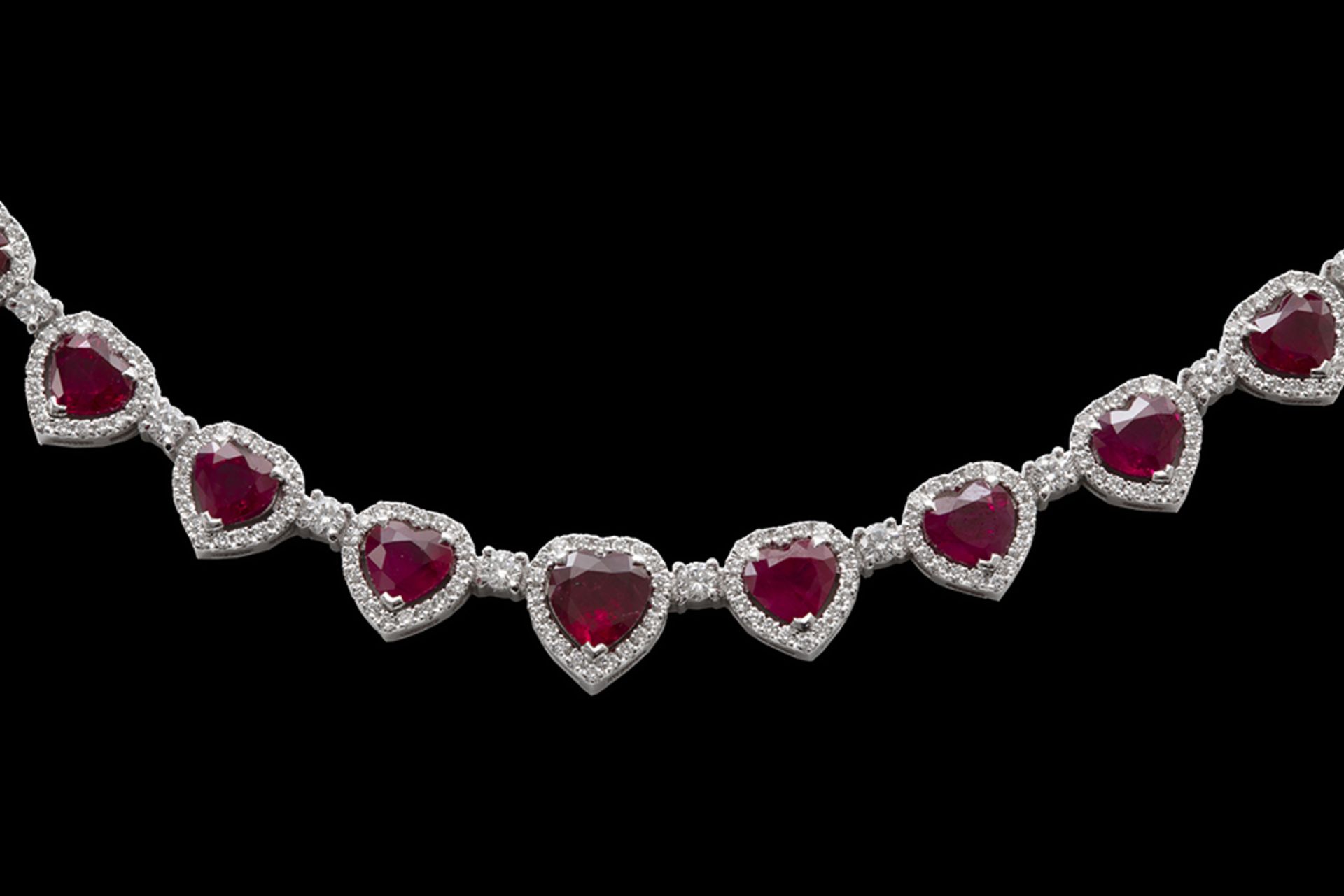 superb necklace in white gold (18 carat) with 18 carat of high quality "pigeon blood" rubies and 6, - Bild 2 aus 4