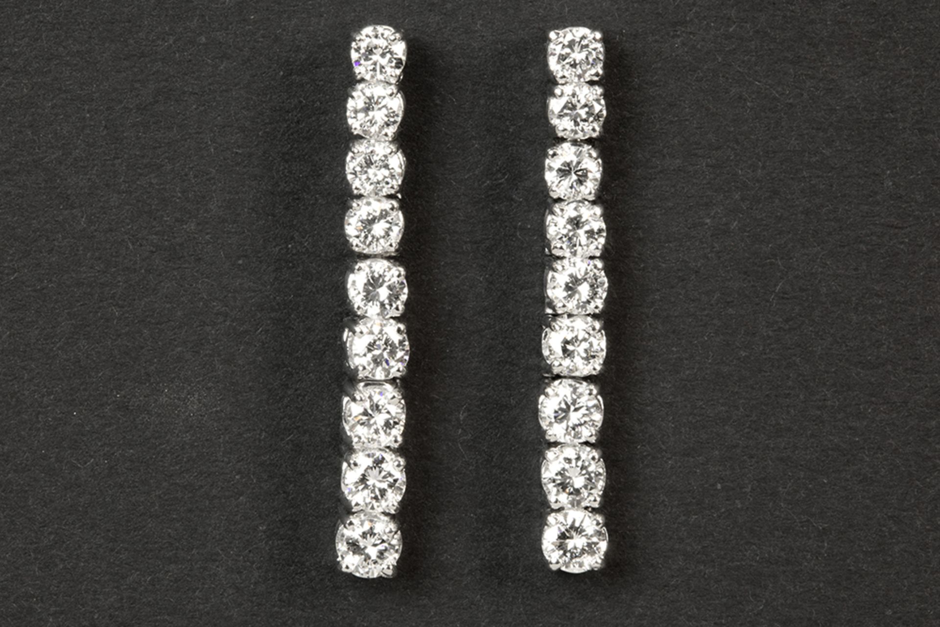 pair of earrings in white gold (18 carat) with at least 2,50 carat of very high quality brilliant