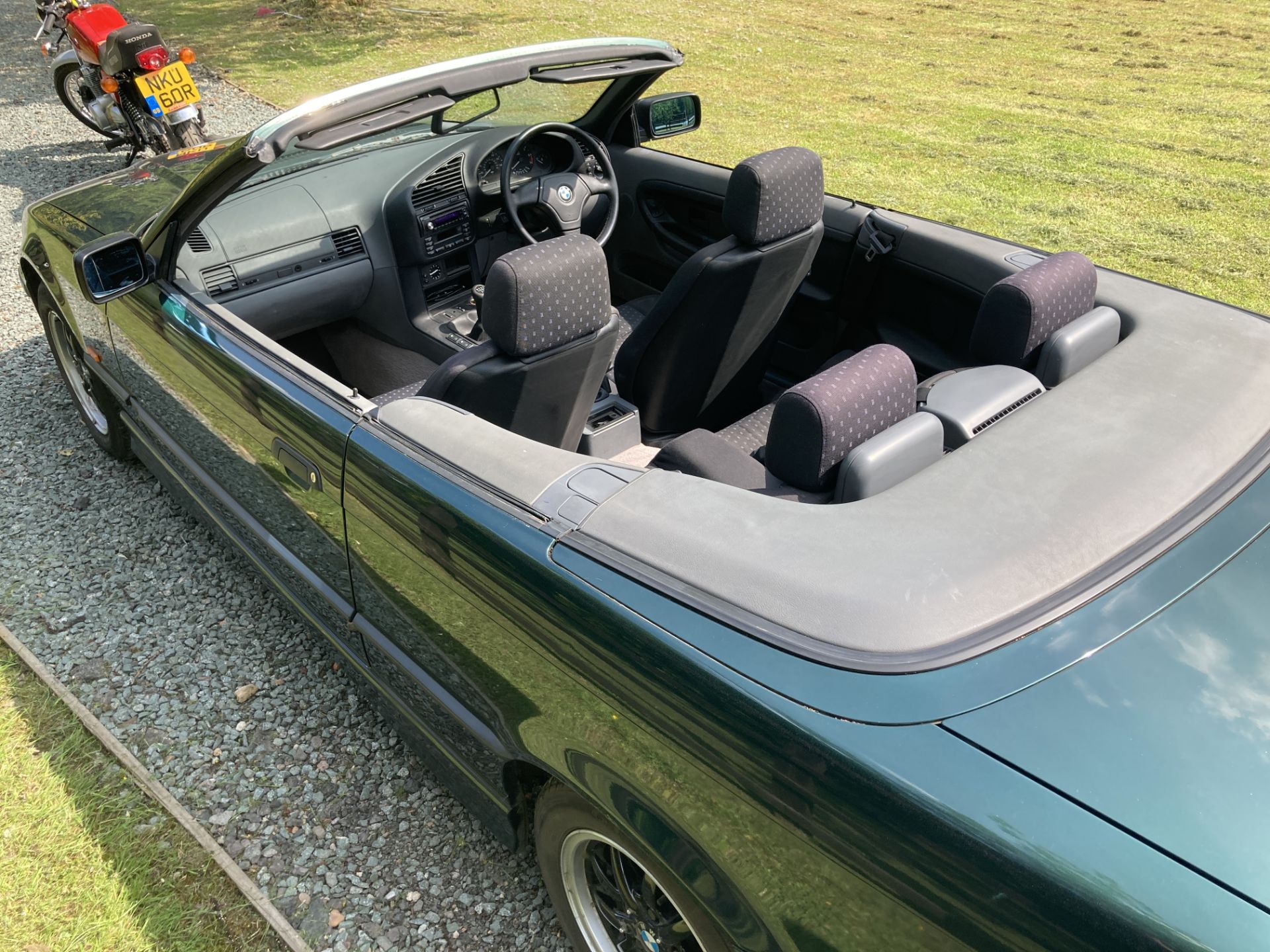 1999 BMW 318i Convertible - Image 5 of 7