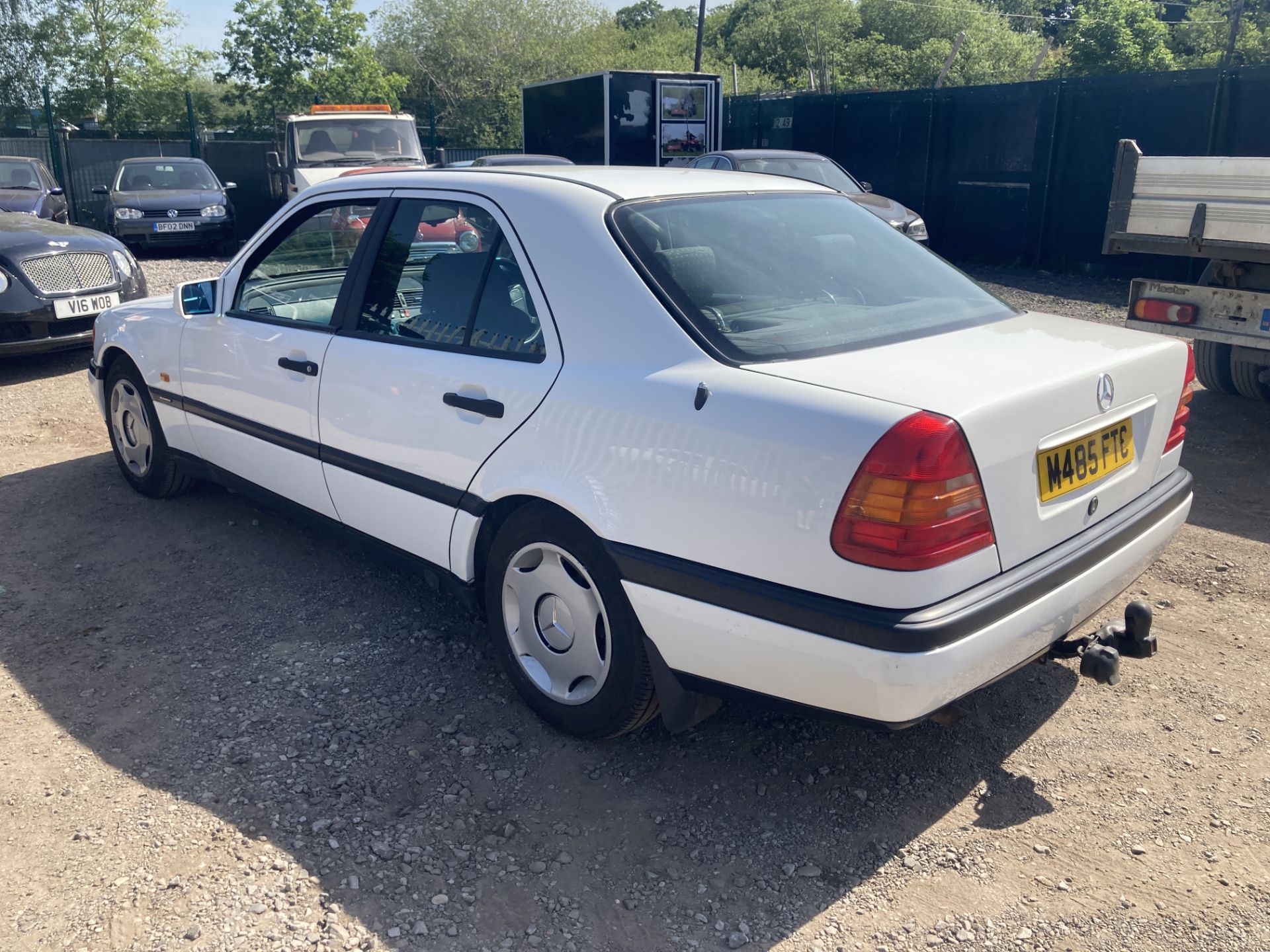 1995 Mercedes C180 - Image 4 of 10