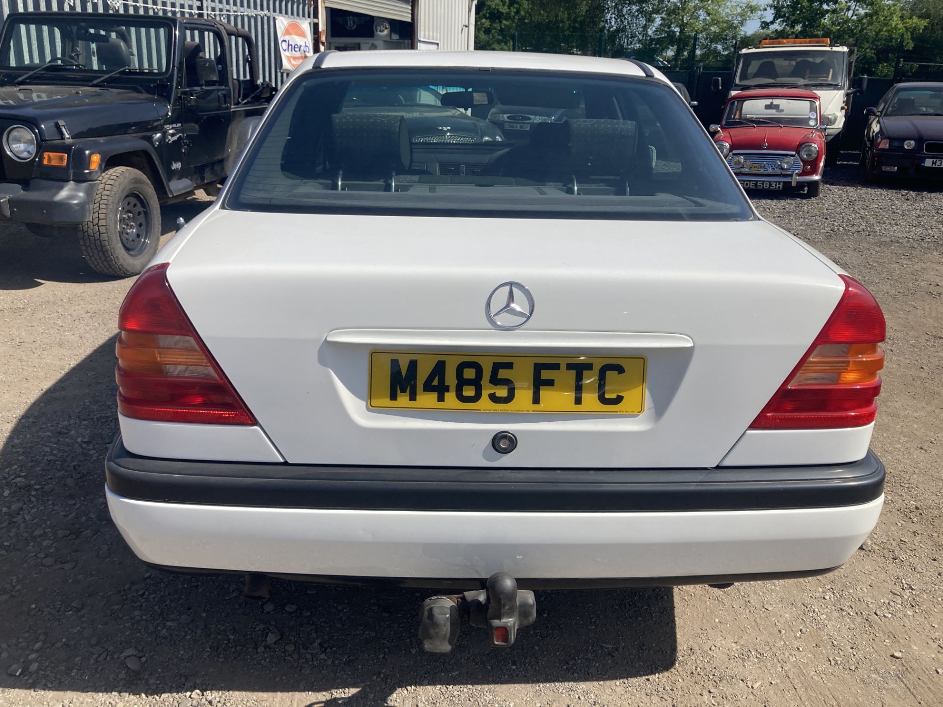 1995 Mercedes C180 - Image 5 of 10