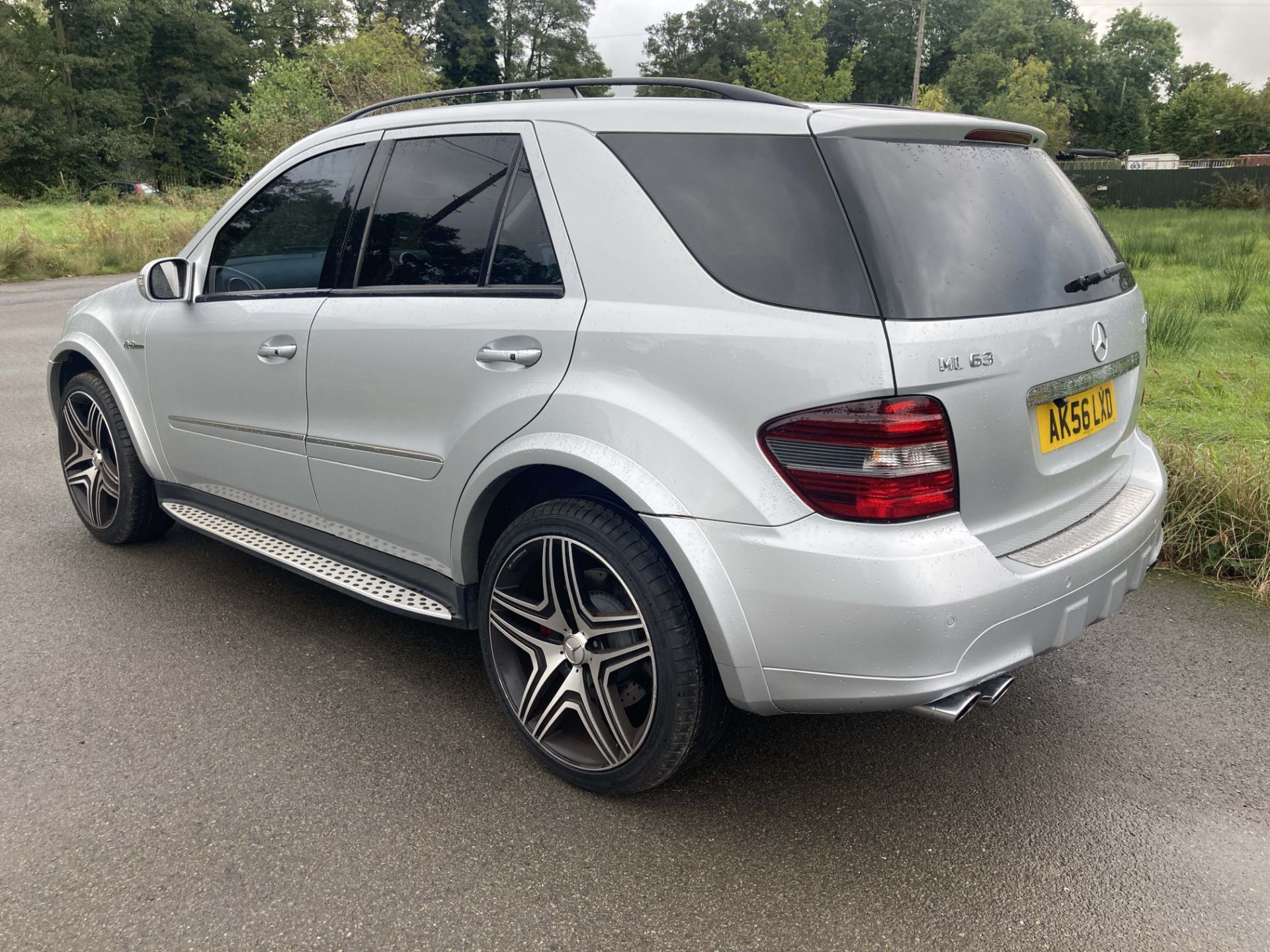 2006 Mercedes ML63 AMG - Image 3 of 12