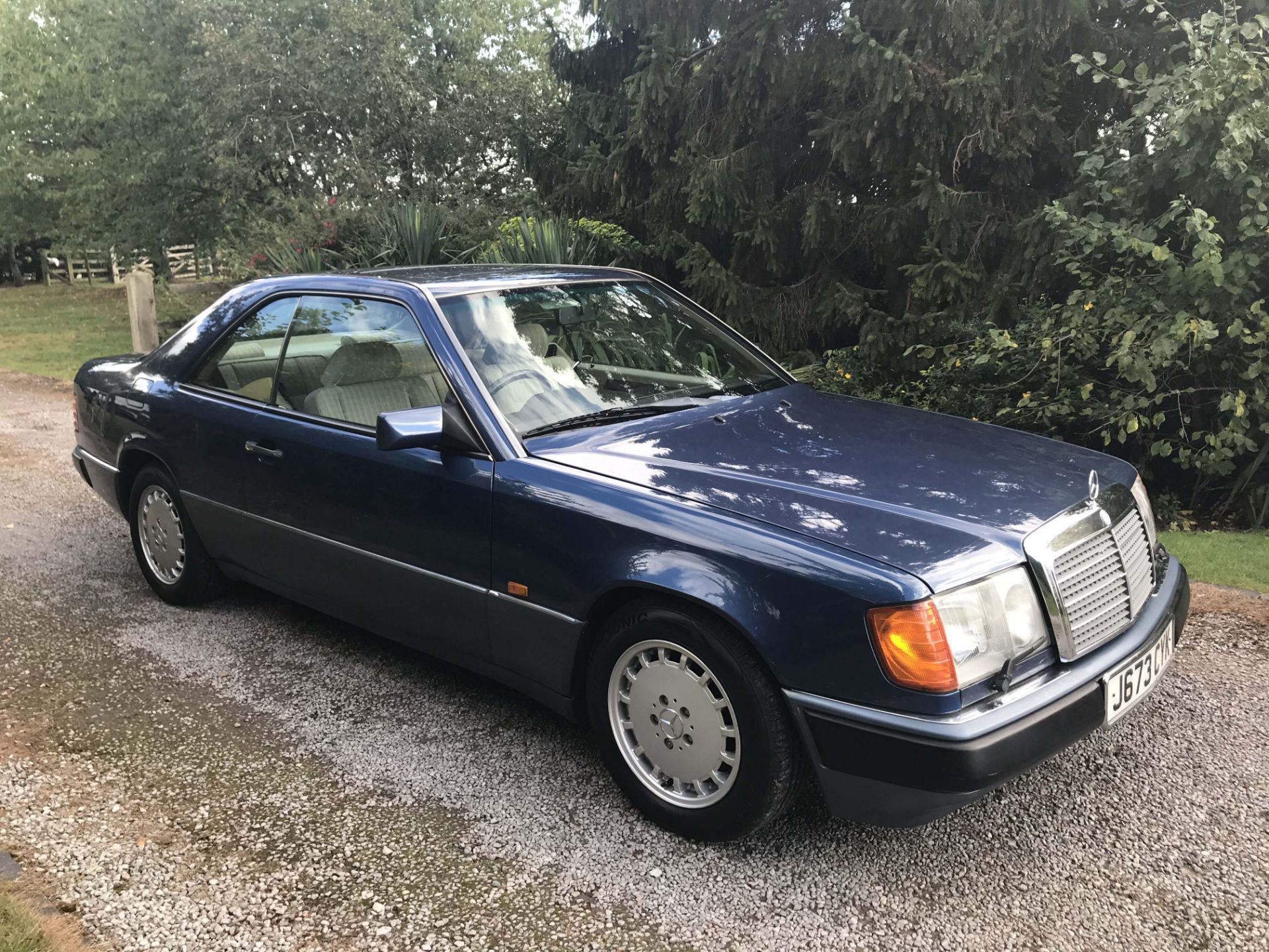 1991 Mercedes 300CE Coupe - Image 2 of 6