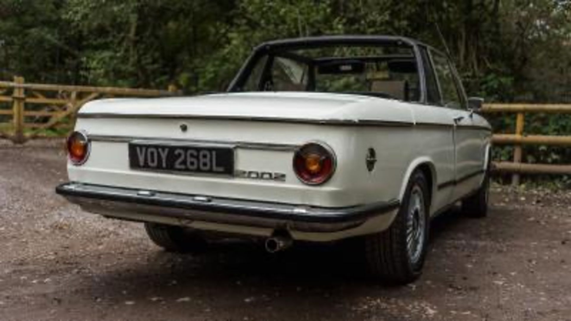 1973 BMW 2002 Baur Cabriolet - Image 2 of 10