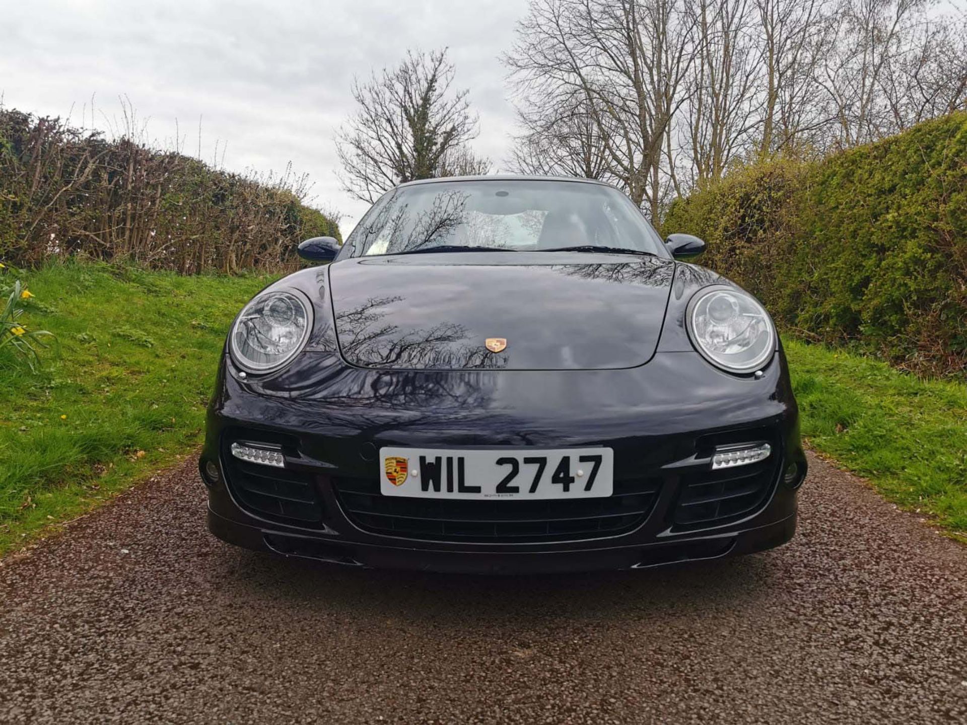 Porsche 911 Turbo (997) - Image 3 of 9