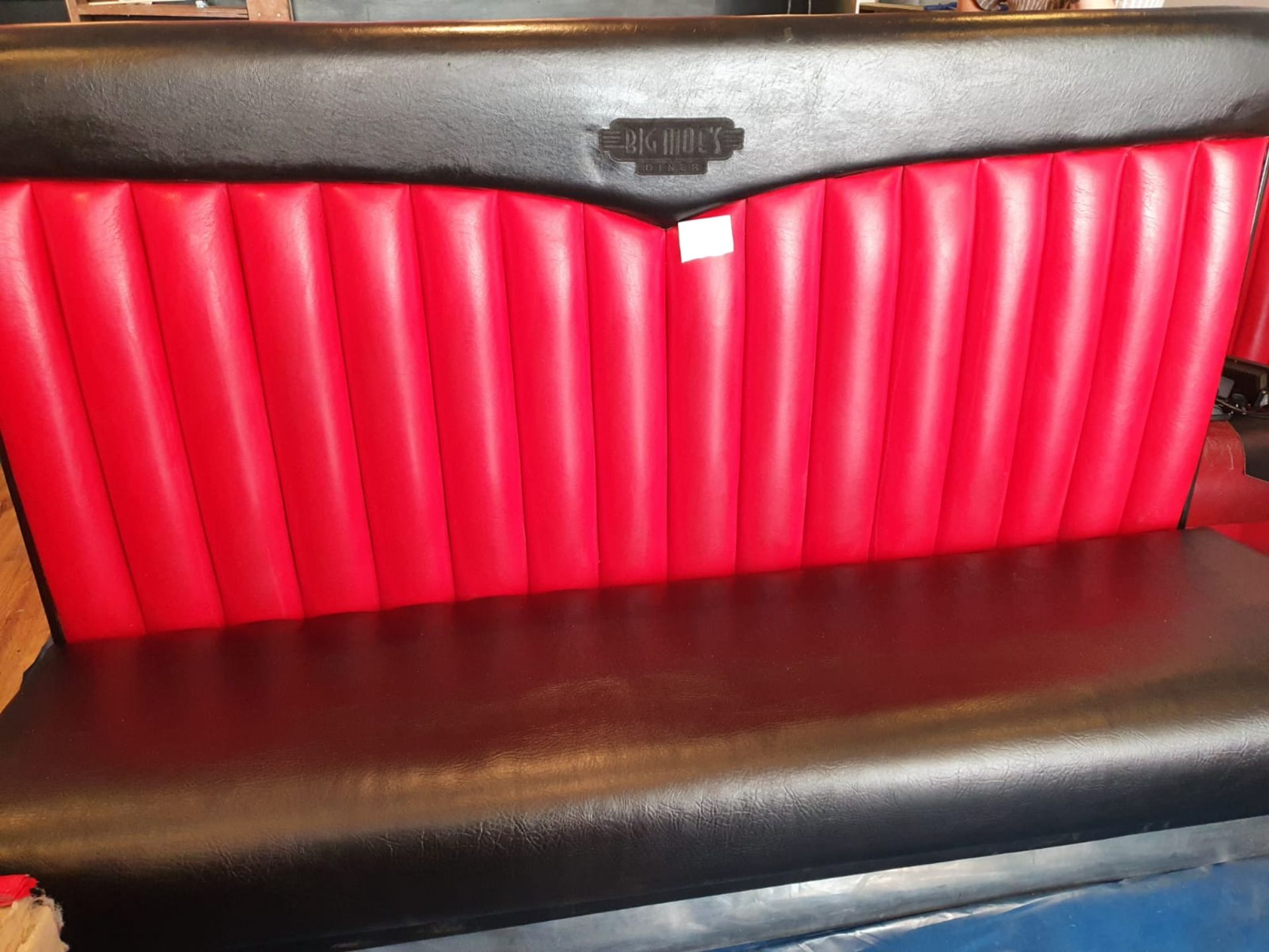 ORIGIONAL BIG MOE,S DINER RESTAURANT AMERICAN DINER BOOTH SEAT READ DESCRIPTION NO RESERVE