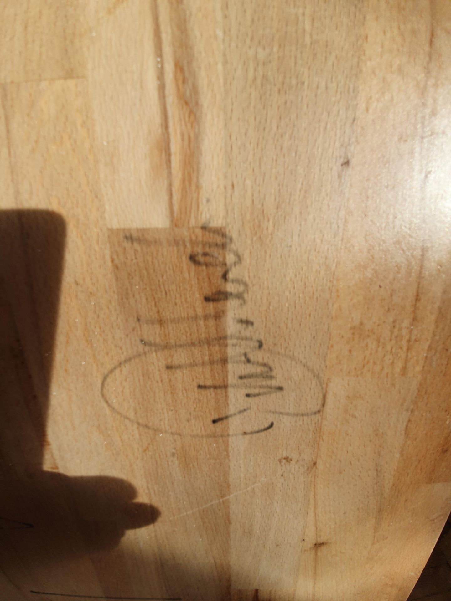 MEMORABILLA SIGNED SOUTH AFRICAN SPRINGBOK SIGNATURES ON A RESTAURANT TABLE TOP READ DESCRIPTION - Image 7 of 10