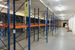 Five bays of adjustable boltless pallet racking, approx height 3000mm, 2750mm width per bay (