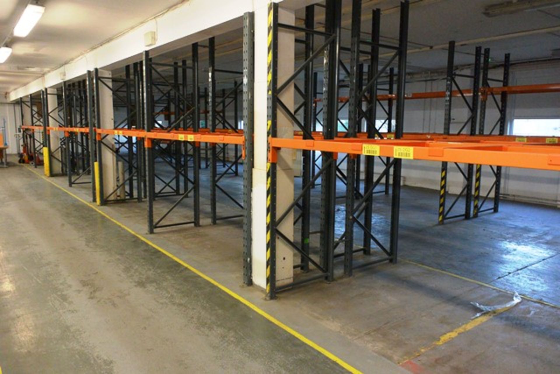 Seven bays of adjustable boltless pallet racking, approx height 2700mm, 2750mm width per bay (Please