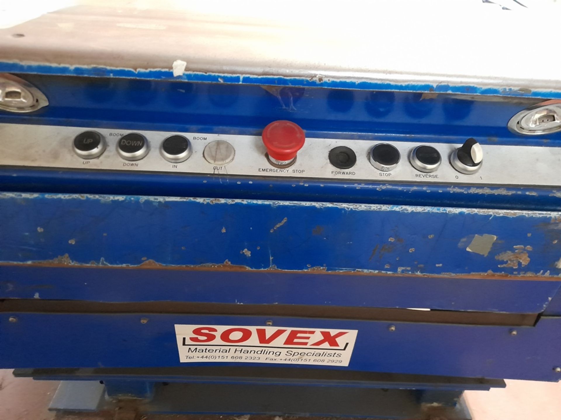 Sovex telescopic boom conveyor (Bay 13). Belt width 580mm, conveyor width 1100mm, unextended - Image 4 of 7