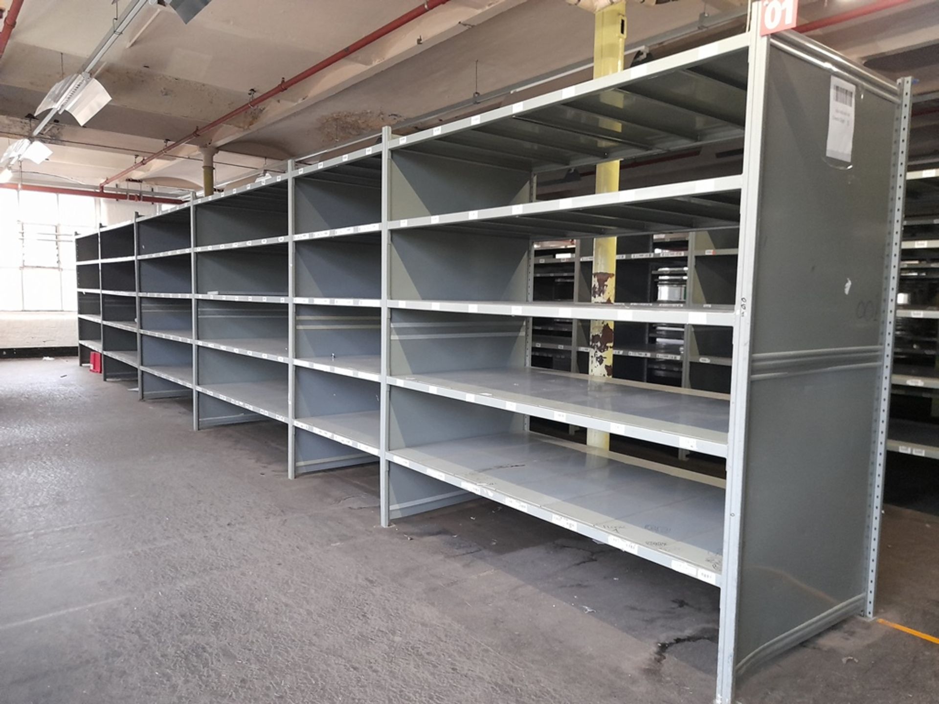 Heavy duty metal storage shelving - 78 bays, each with 5 pairs of beams and 35 metal shelf - Image 2 of 7