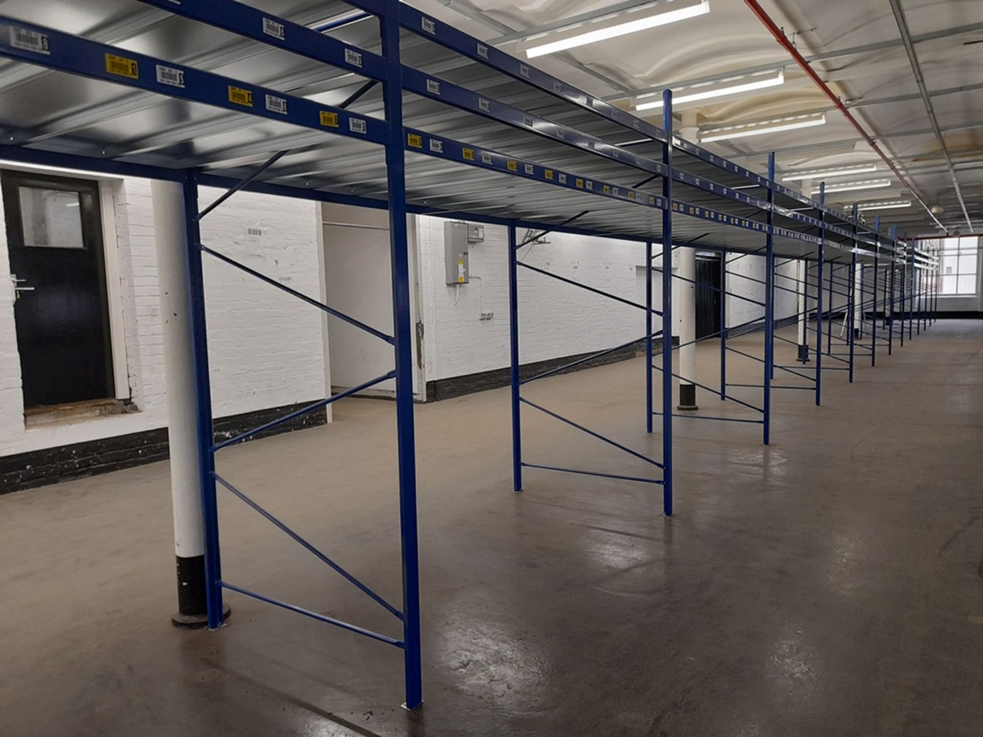 Static pallet racking - 65 bays, each with 3 pairs of beams and 24 metal shelf partitions(Beam width - Image 8 of 14