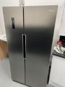 Swan SR15640S American style fridge freezer